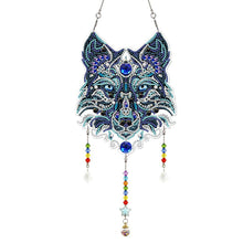 Laden Sie das Bild in den Galerie-Viewer, Spiegelhalterung Auto Diamond Painting Wolf