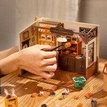 Laden Sie das Bild in den Galerie-Viewer, Miniaturhaus - Beckas Bäckereihaus