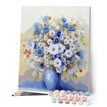 Laden Sie das Bild in den Galerie-Viewer, Malen nach Zahlen für Erwachsene | Bläuliche Vase und Blumen | Figured'Art