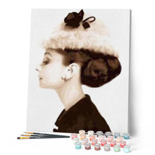 Laden Sie das Bild in den Galerie-Viewer, Malen nach Zahlen für Erwachsene | Elegante Hepburn | Figured'Art