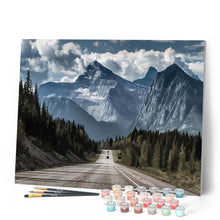 Laden Sie das Bild in den Galerie-Viewer, Malen nach Zahlen für Erwachsene | Auf der Bergstraße | Figured'Art