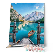 Laden Sie das Bild in den Galerie-Viewer, Malen nach Zahlen für Erwachsene | Boot auf einem Bergsee | Figured'Art