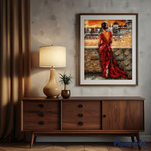 Laden Sie das Bild in den Galerie-Viewer, Malen nach Zahlen für Erwachsene | Schöne Frau im roten Kleid | Figured'Art