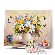 Laden Sie das Bild in den Galerie-Viewer, Malen nach Zahlen für Erwachsene | Schmetterlinge und weiße Vase | Figured'Art