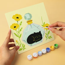 Laden Sie das Bild in den Galerie-Viewer, Mini Serie Malen nach Zahlen 20x20 cm (6 Stück) - Botanische schwarze Katzen