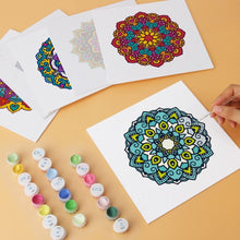 Laden Sie das Bild in den Galerie-Viewer, Mini Serie Malen nach Zahlen 20x20 cm (6 Stück) - Kaleidoskop-Mandalas