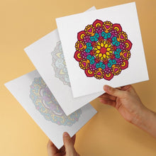 Laden Sie das Bild in den Galerie-Viewer, Mini Serie Malen nach Zahlen 20x20 cm (6 Stück) - Kaleidoskop-Mandalas