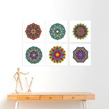 Laden Sie das Bild in den Galerie-Viewer, Mini Serie Malen nach Zahlen 20x20 cm (6 Stück) - Kaleidoskop-Mandalas