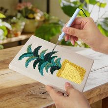 Laden Sie das Bild in den Galerie-Viewer, Punch Needle Set (4 Stück) mit Rahmen - Wüstenpflanzen Kollektion