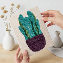 Laden Sie das Bild in den Galerie-Viewer, Punch Needle Set (4 Stück) mit Rahmen - Wüstenpflanzen Kollektion