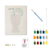 Laden Sie das Bild in den Galerie-Viewer, Punch Needle mit Rahmen - Rosa Limonade