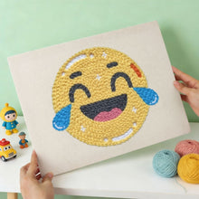 Laden Sie das Bild in den Galerie-Viewer, Punch Needle mit Rahmen - Emoji Spaß