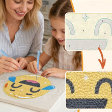 Laden Sie das Bild in den Galerie-Viewer, Punch Needle mit Rahmen - Emoji Spaß