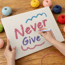 Laden Sie das Bild in den Galerie-Viewer, Punch Needle mit Rahmen - Never Give Up