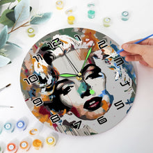 Laden Sie das Bild in den Galerie-Viewer, Malen nach Zahlen Uhr - Marilyn-Porträt
