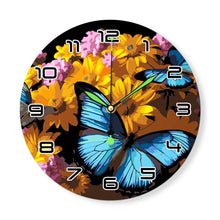 Laden Sie das Bild in den Galerie-Viewer, Malen nach Zahlen Uhr - Schmetterlinge &amp; Blumen