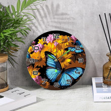 Laden Sie das Bild in den Galerie-Viewer, Malen nach Zahlen Uhr - Schmetterlinge &amp; Blumen