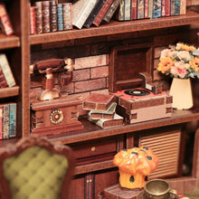 Laden Sie das Bild in den Galerie-Viewer, Miniaturhaus - Eckcafé