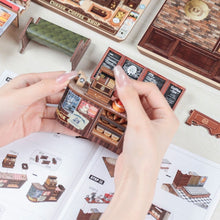 Laden Sie das Bild in den Galerie-Viewer, Miniaturhaus - Eckcafé