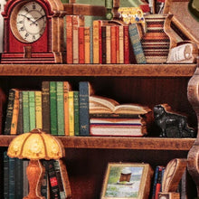 Laden Sie das Bild in den Galerie-Viewer, Miniaturhaus - Galerie Buchhandlung