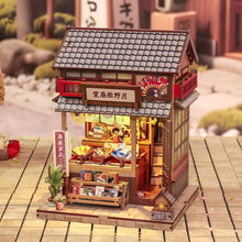 Laden Sie das Bild in den Galerie-Viewer, Miniaturhaus - Tsukino Boutique