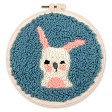Laden Sie das Bild in den Galerie-Viewer, Punch Needle set Winziges Kaninchen
