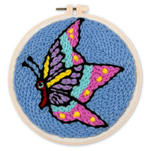 Laden Sie das Bild in den Galerie-Viewer, Punch Needle set Schmetterling