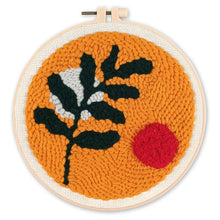Laden Sie das Bild in den Galerie-Viewer, Punch Needle set Botanische Abstraktion 1