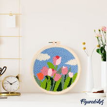 Laden Sie das Bild in den Galerie-Viewer, Punch Needle Tulpen und blauer Himmel