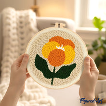 Laden Sie das Bild in den Galerie-Viewer, Punch Needle Ringelblume