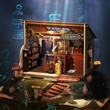 Laden Sie das Bild in den Galerie-Viewer, Miniaturhaus - Kikis Zauberladen