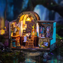 Laden Sie das Bild in den Galerie-Viewer, Miniaturhaus - Das Magische Büro