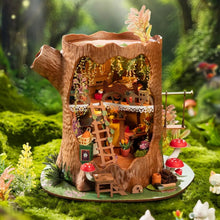 Laden Sie das Bild in den Galerie-Viewer, Miniaturhaus - Märchen-Baumhaus Figured'Art