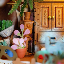 Laden Sie das Bild in den Galerie-Viewer, Miniaturhaus - Märchen-Baumhaus