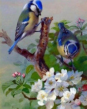 Laden Sie das Bild in den Galerie-Viewer, Diamond Painting – Blaumeise auf Ast – 40 x 50 cm auf Keilrahmen gespannt | Figured'Art