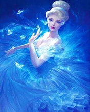 Laden Sie das Bild in den Galerie-Viewer, Diamond Painting, Prinzessin in Blau