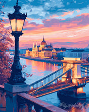 Laden Sie das Bild in den Galerie-Viewer, Diamond Painting - Budapest bei Dämmerung – 40 x 50 cm auf Keilrahmen gespannt