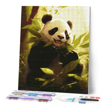 Laden Sie das Bild in den Galerie-Viewer, Diamond Painting - Knabbernder Panda