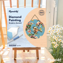 Laden Sie das Bild in den Galerie-Viewer, Diamond Painting auf Holzscheibe - Vogel auf einem Ast