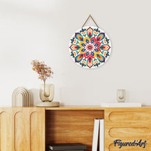 Laden Sie das Bild in den Galerie-Viewer, Diamond Painting auf Holzscheibe - Blumenmandala