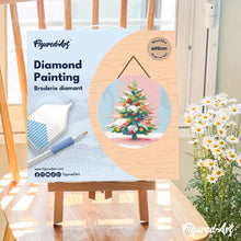 Laden Sie das Bild in den Galerie-Viewer, Diamond Painting auf Holzscheibe - Verschneiter Weihnachtsbaum