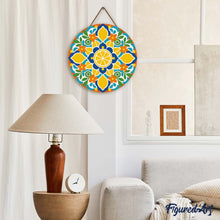 Laden Sie das Bild in den Galerie-Viewer, Diamond Painting auf Holzscheibe - Zitrus-Mandala