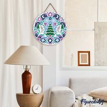Laden Sie das Bild in den Galerie-Viewer, Diamond Painting auf Holzscheibe - Weihnachts-Mandala