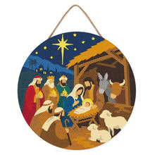 Laden Sie das Bild in den Galerie-Viewer, Diamond Painting auf Holzscheibe - Weihnachtskrippe