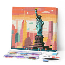 Laden Sie das Bild in den Galerie-Viewer, Mini Diamond Painting 25 x 25 cm - Helle New Yorker Skyline