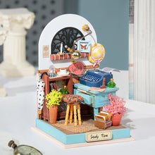 Laden Sie das Bild in den Galerie-Viewer, Miniaturhaus - Lese- und Schreibecke