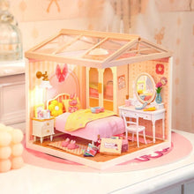 Laden Sie das Bild in den Galerie-Viewer, Miniaturhaus - Niedliches rosa Schlafzimmer