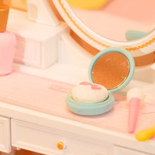 Laden Sie das Bild in den Galerie-Viewer, Miniaturhaus - Niedliches rosa Schlafzimmer