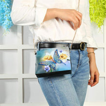 Laden Sie das Bild in den Galerie-Viewer, Tasche Diamond Painting mit Schmetterling