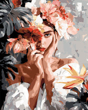 Laden Sie das Bild in den Galerie-Viewer, Malen nach Zahlen Figured'Art – Blumenmädchen-Porträt